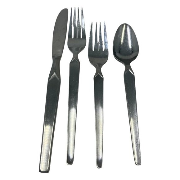Stanley‎ Roberts Cortina Stainless Flatware Japan 16 Piece Service - Picture 8 of 9